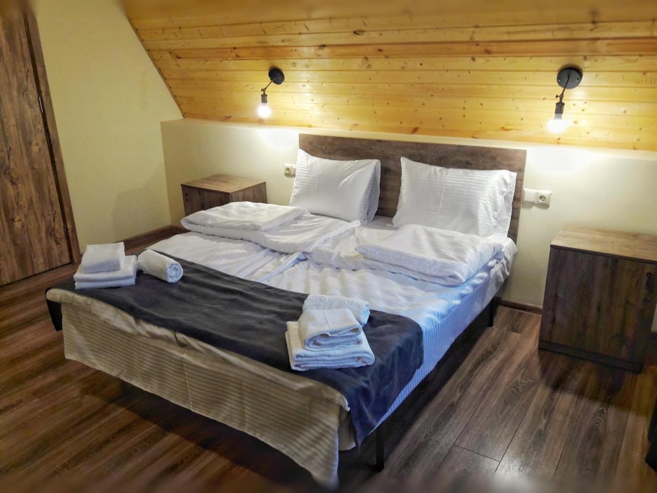 Twins Achkhoti Hotel Kazbegi Ngoại thất bức ảnh