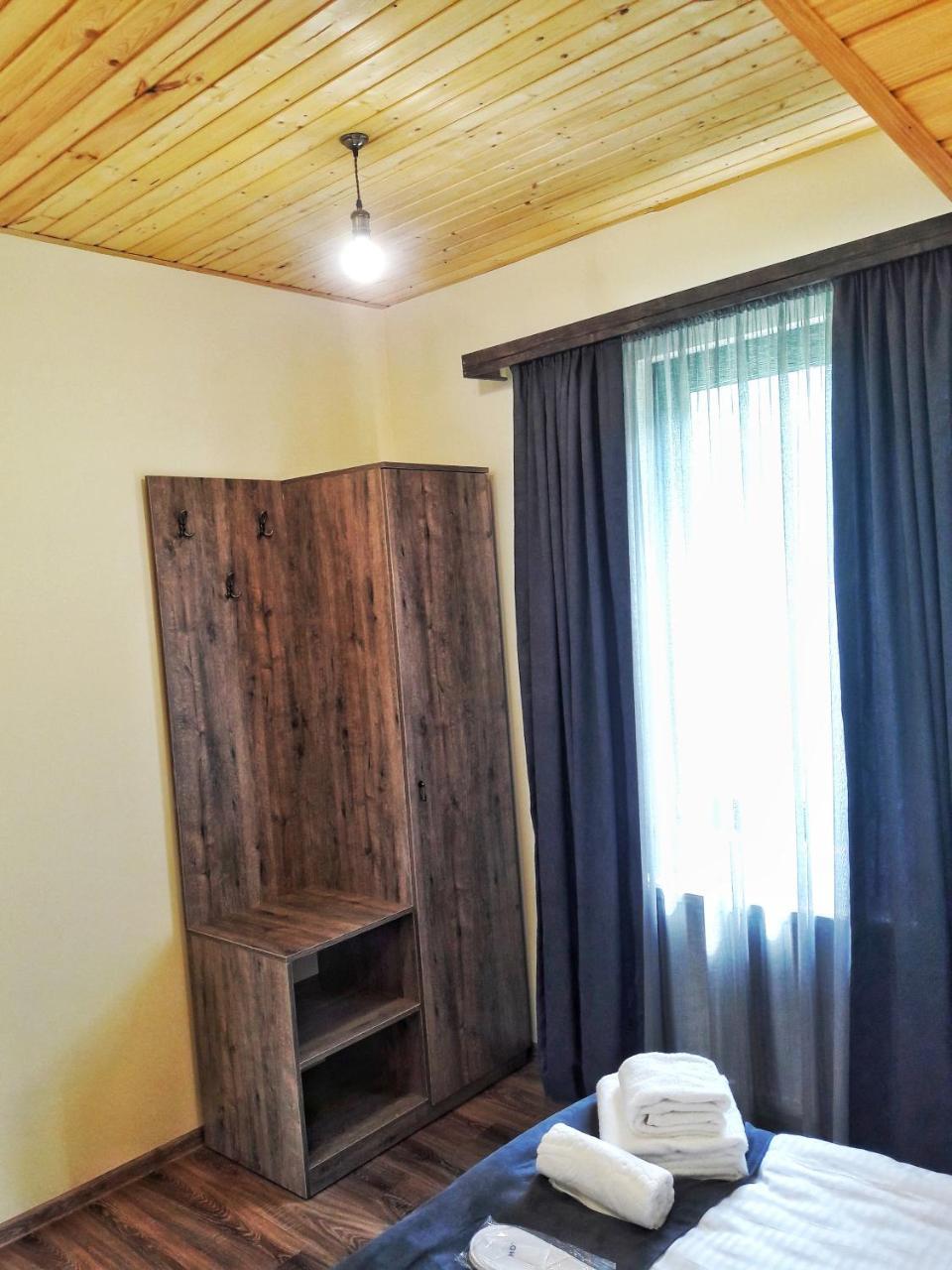 Twins Achkhoti Hotel Kazbegi Ngoại thất bức ảnh