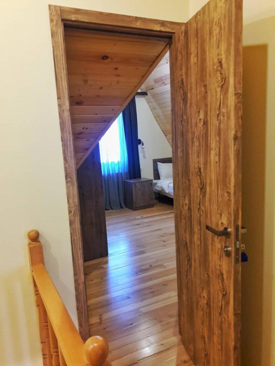 Twins Achkhoti Hotel Kazbegi Ngoại thất bức ảnh