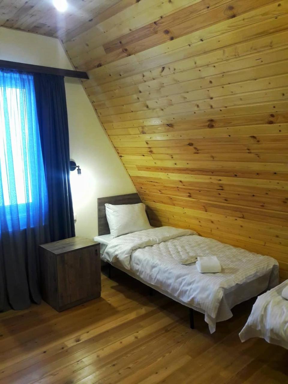 Twins Achkhoti Hotel Kazbegi Ngoại thất bức ảnh