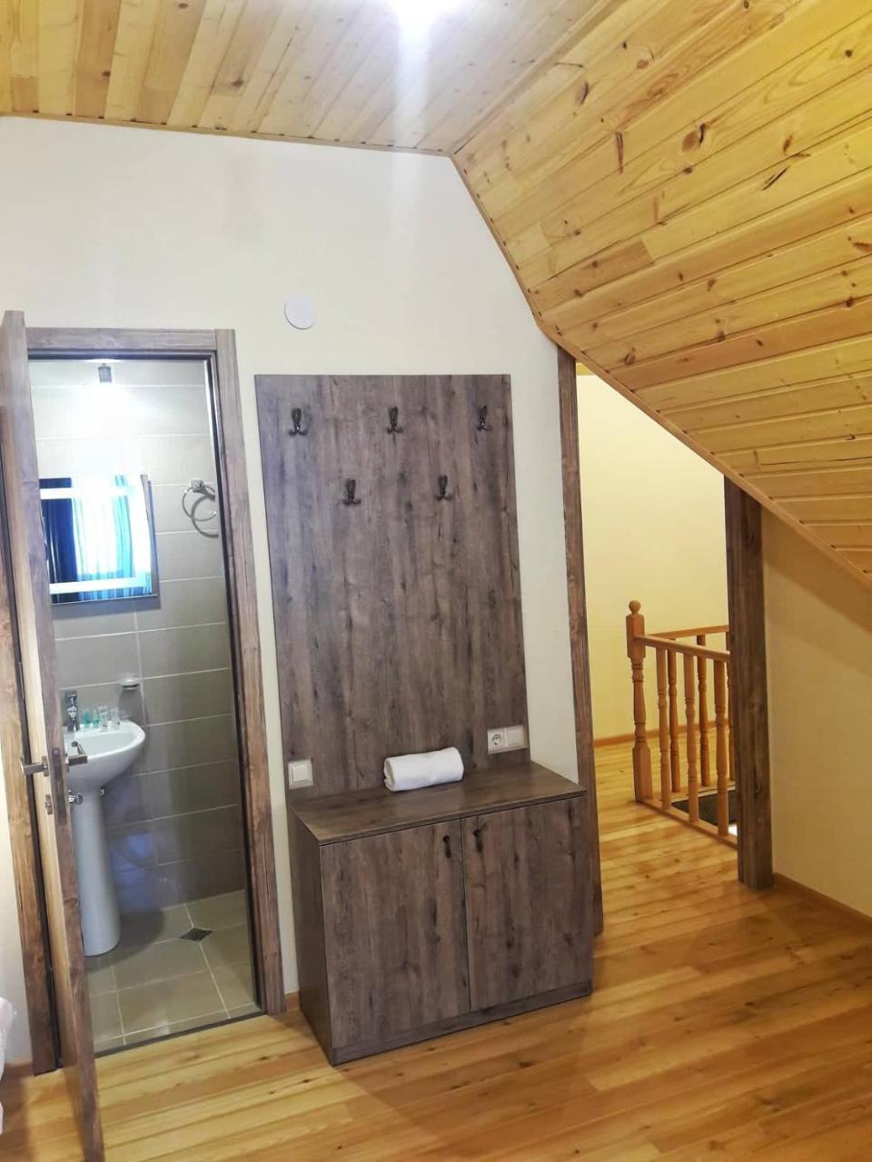 Twins Achkhoti Hotel Kazbegi Ngoại thất bức ảnh