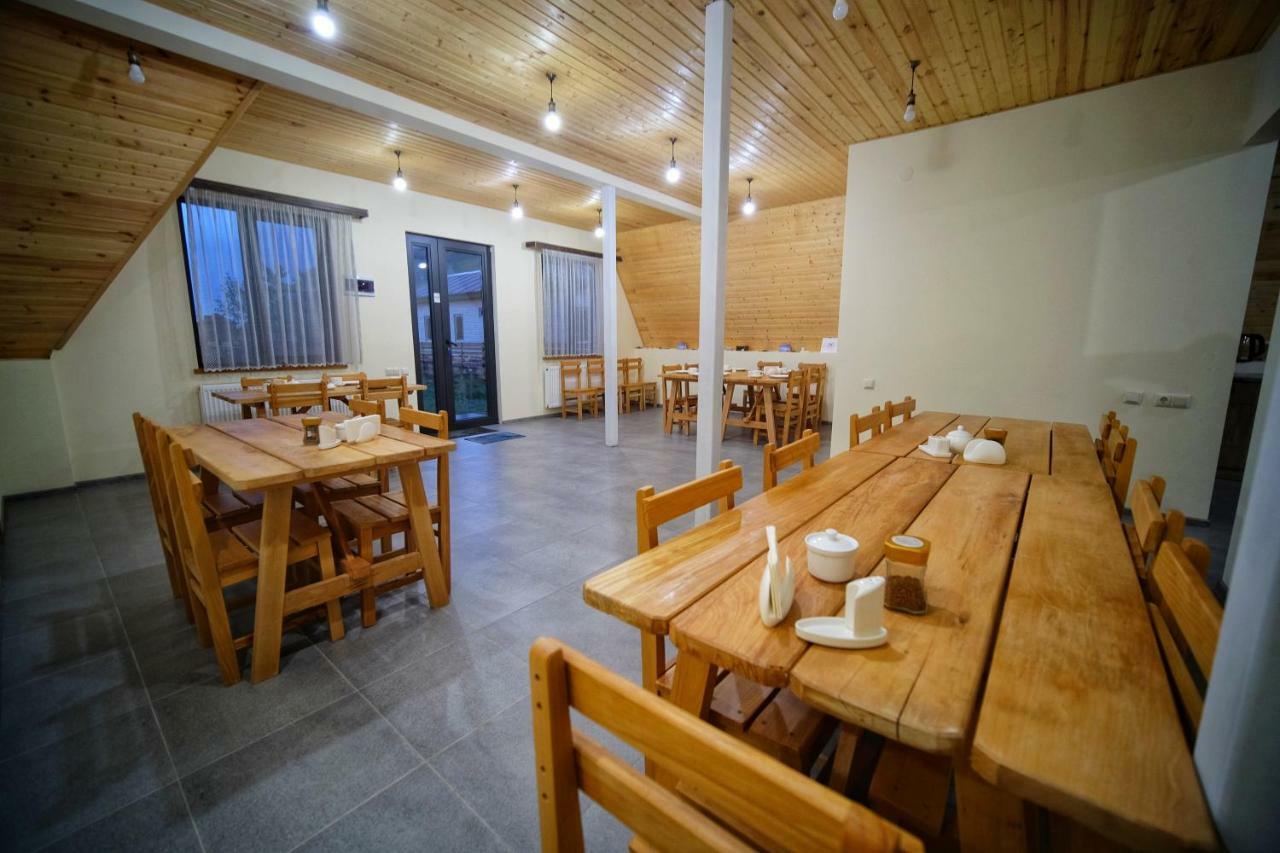 Twins Achkhoti Hotel Kazbegi Ngoại thất bức ảnh