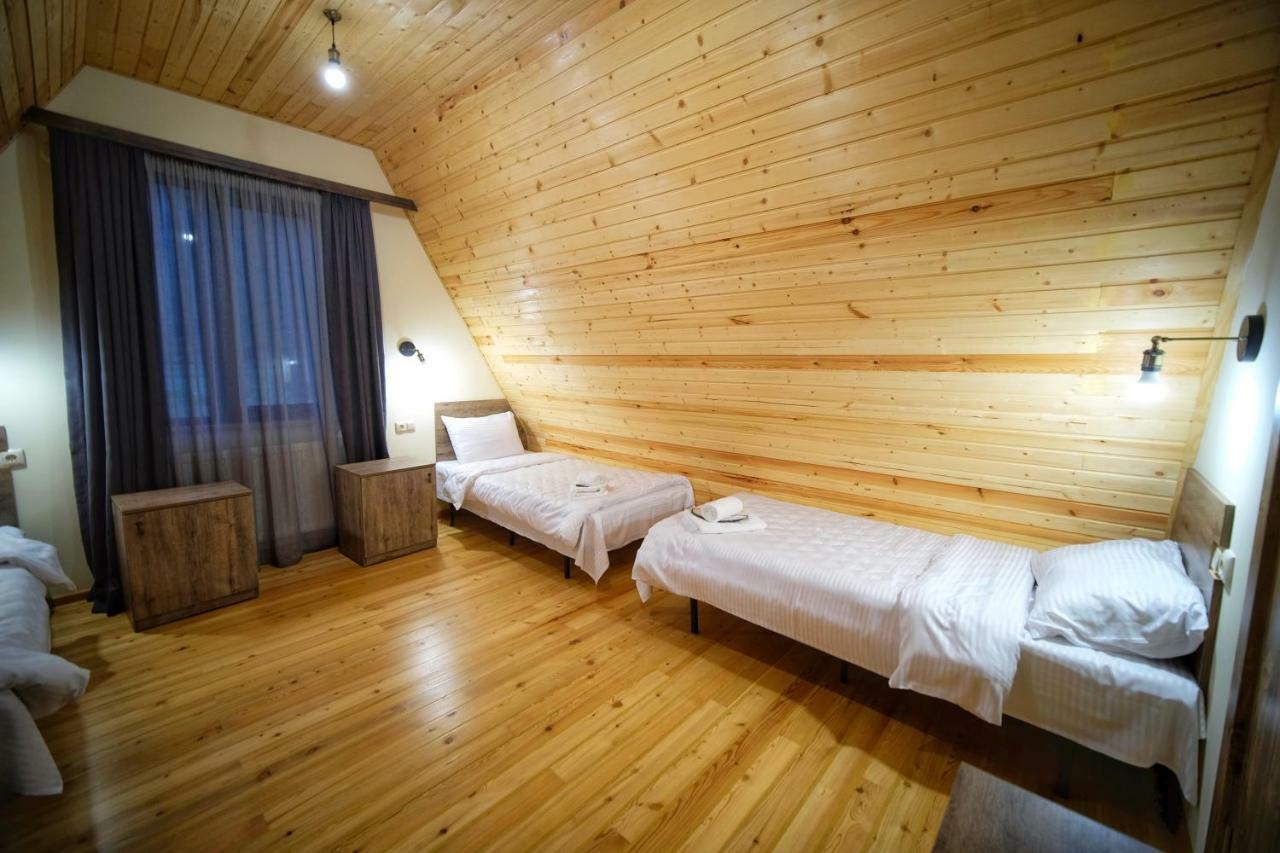 Twins Achkhoti Hotel Kazbegi Ngoại thất bức ảnh