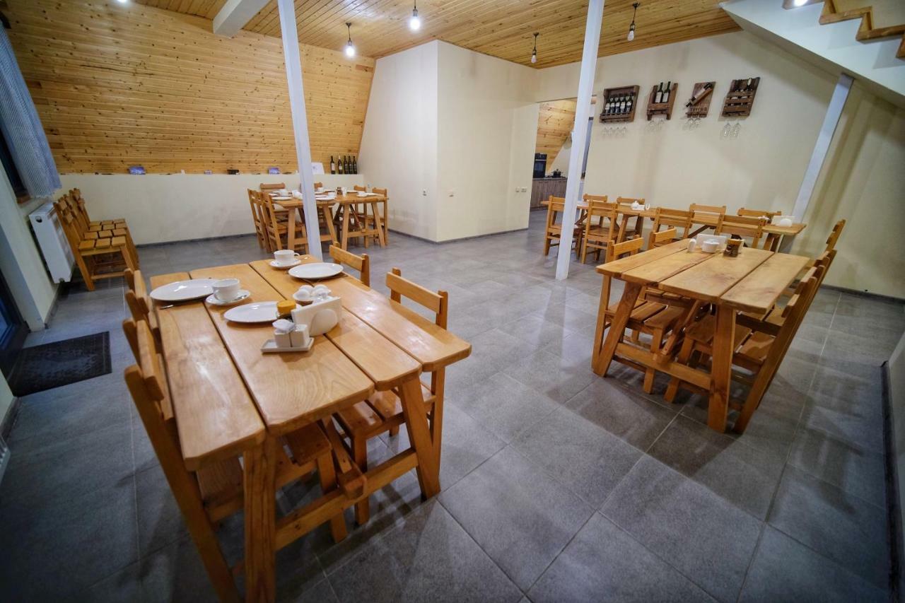 Twins Achkhoti Hotel Kazbegi Ngoại thất bức ảnh
